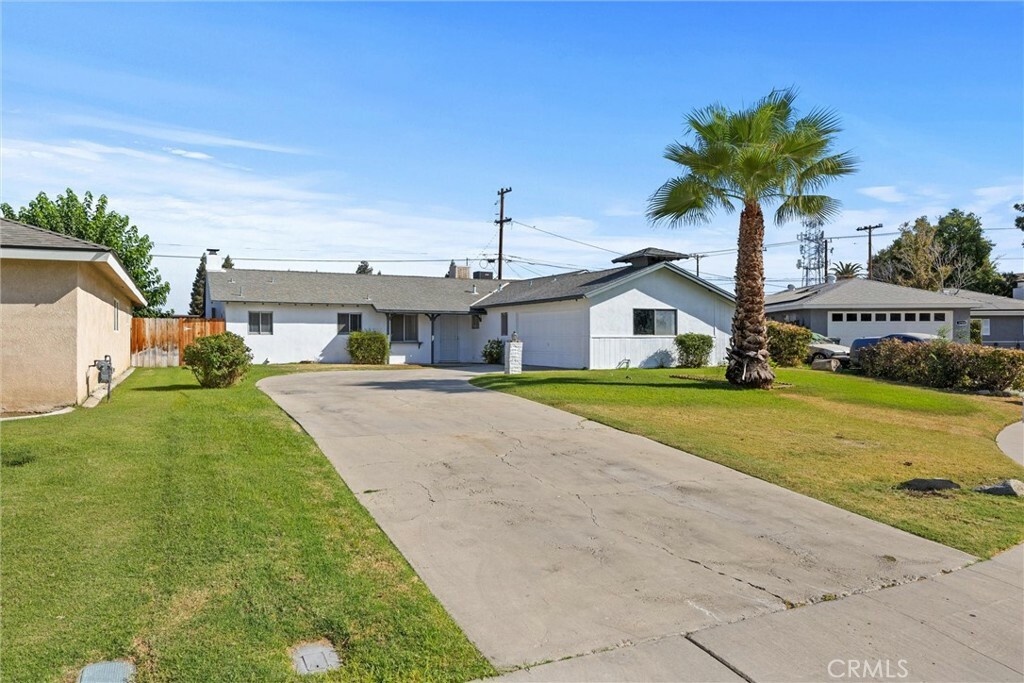 Property Photo:  3708 Thoreson Avenue  CA 93309 