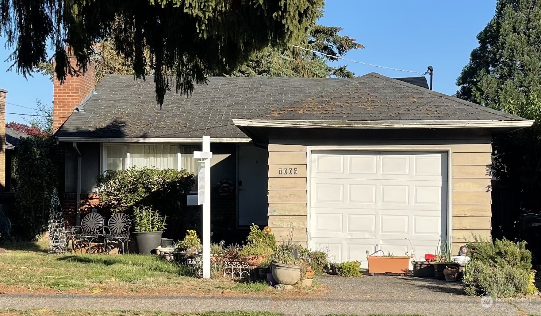 Property Photo:  7006 20th Avenue NE  WA 98115 