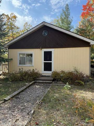 Property Photo:  4964 West Pine  MI 48653 