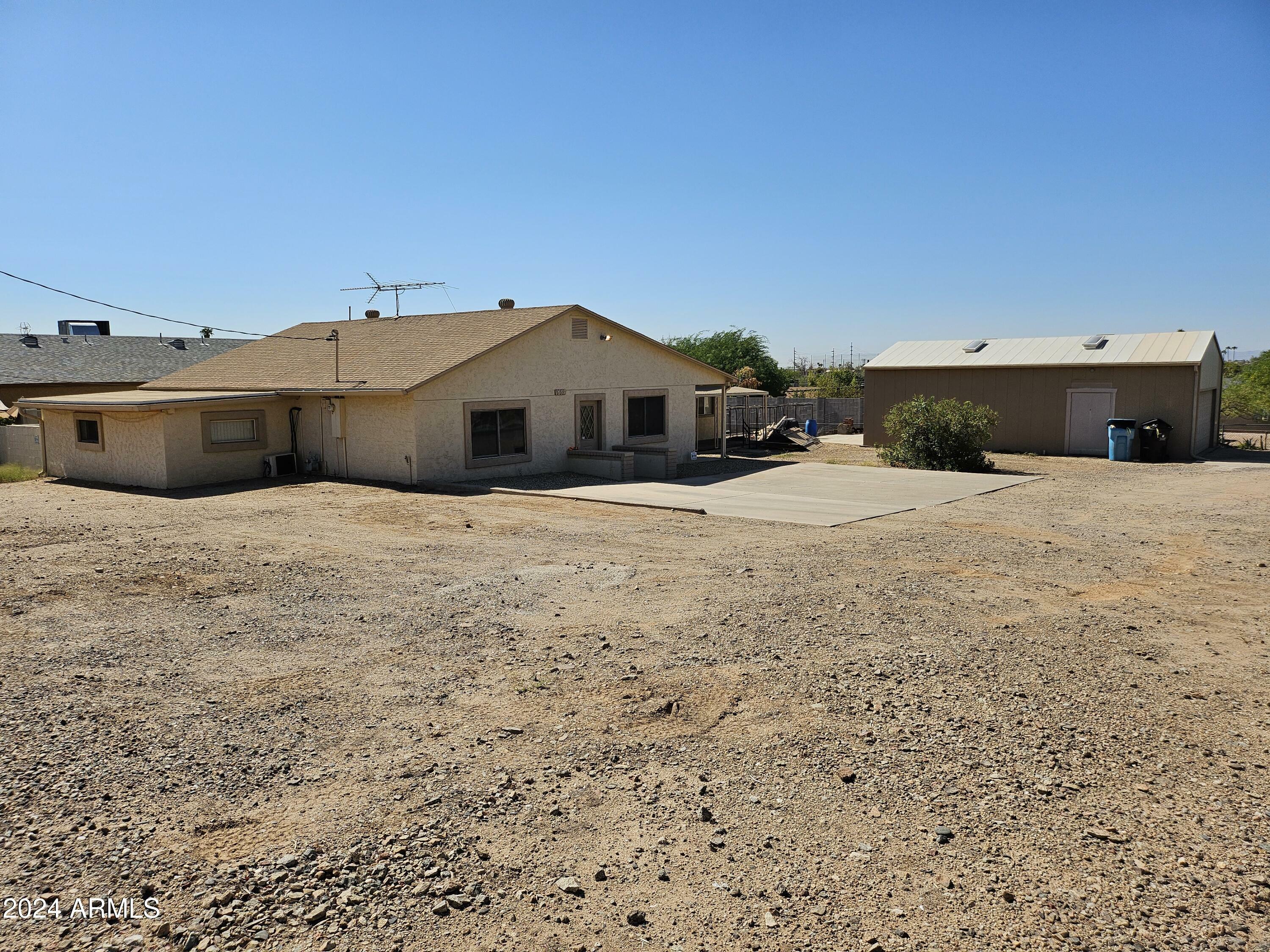 1607 W Shangri La Road  Phoenix AZ 85029 photo