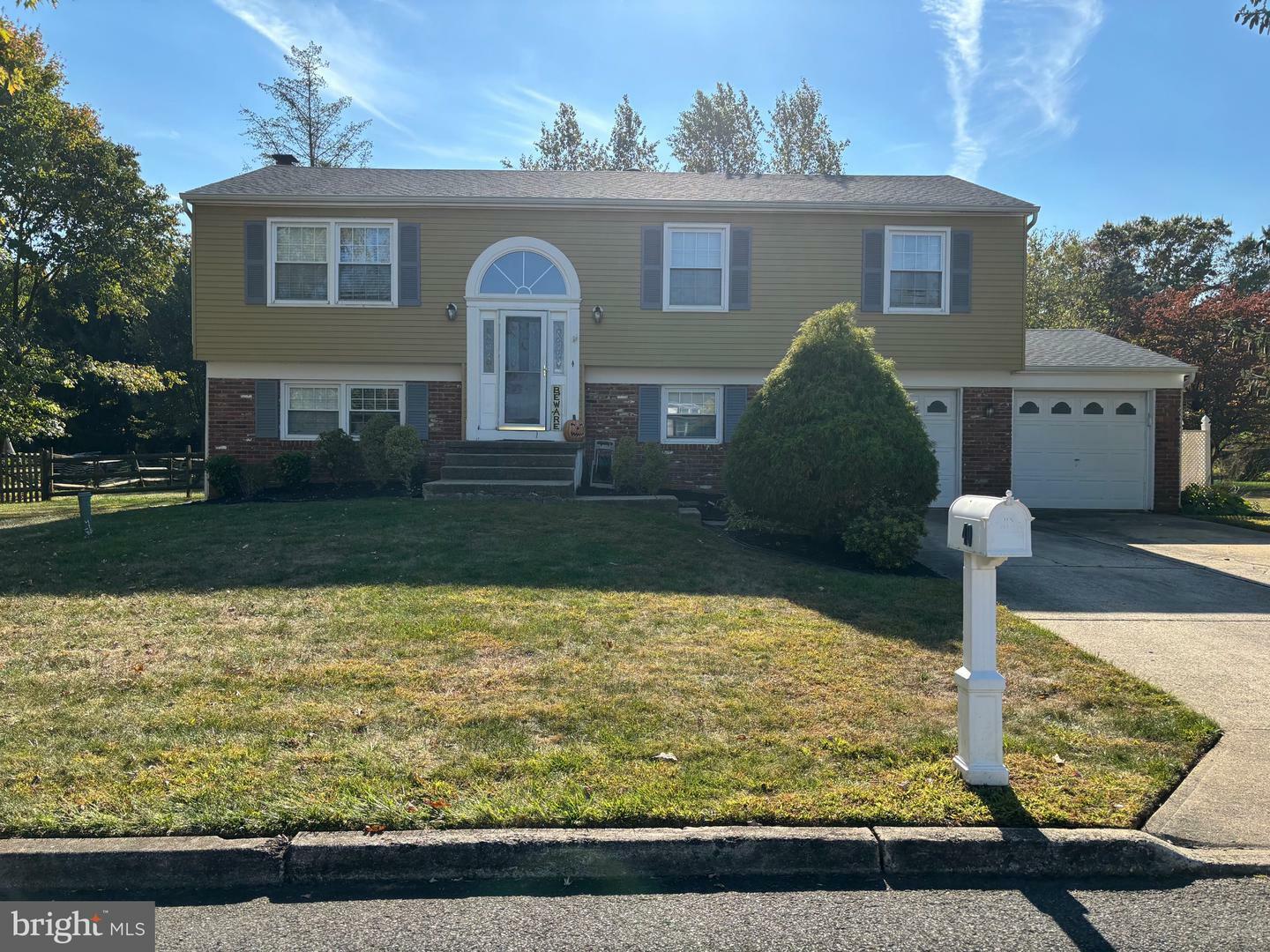 Property Photo:  40 Coachman Drive  NJ 08505 