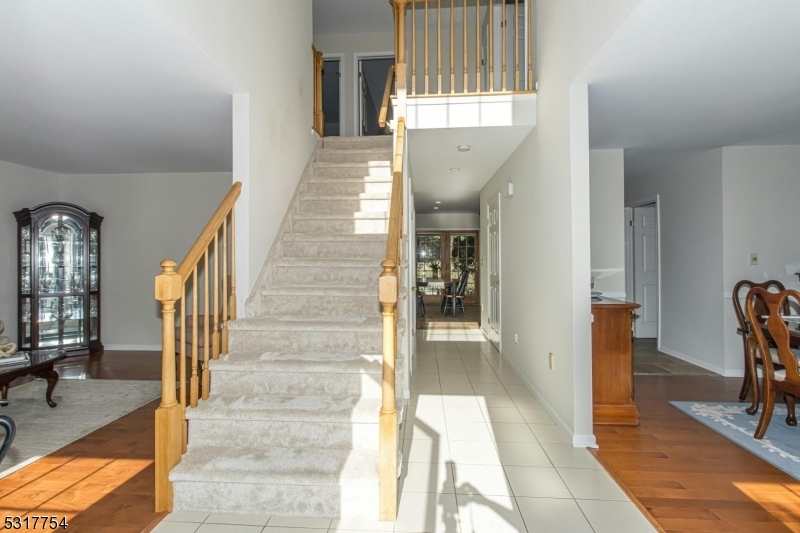 Property Photo:  25 Traveller Way  NJ 07076 