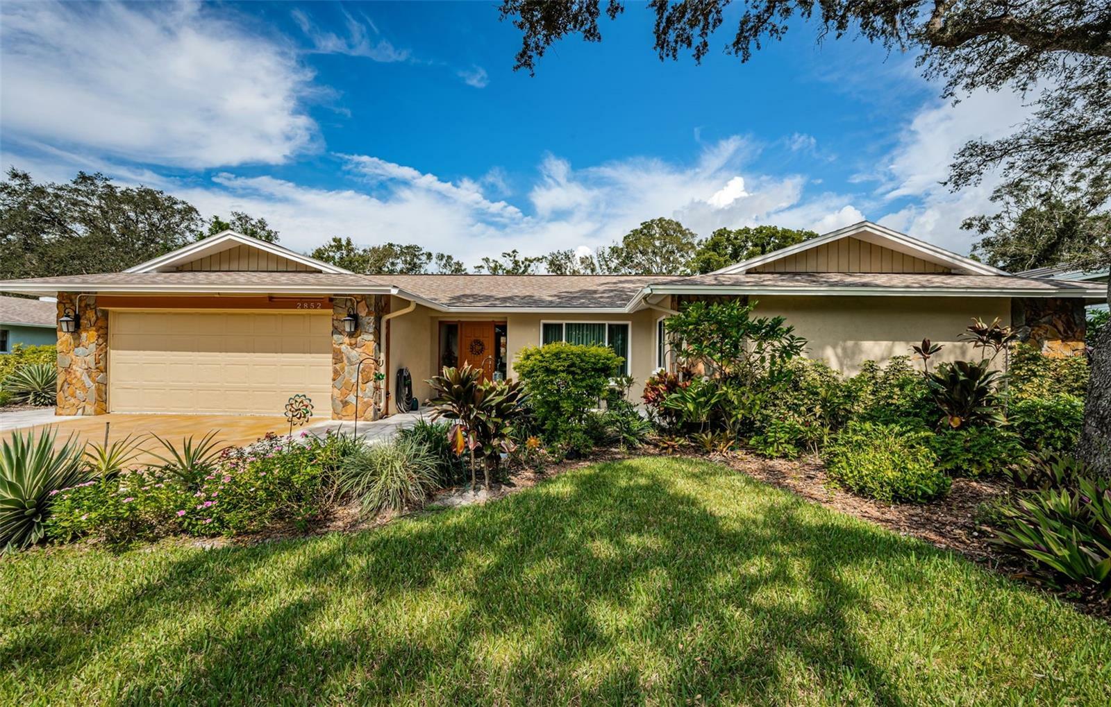 2852 Pheasant Run  Clearwater FL 33759 photo