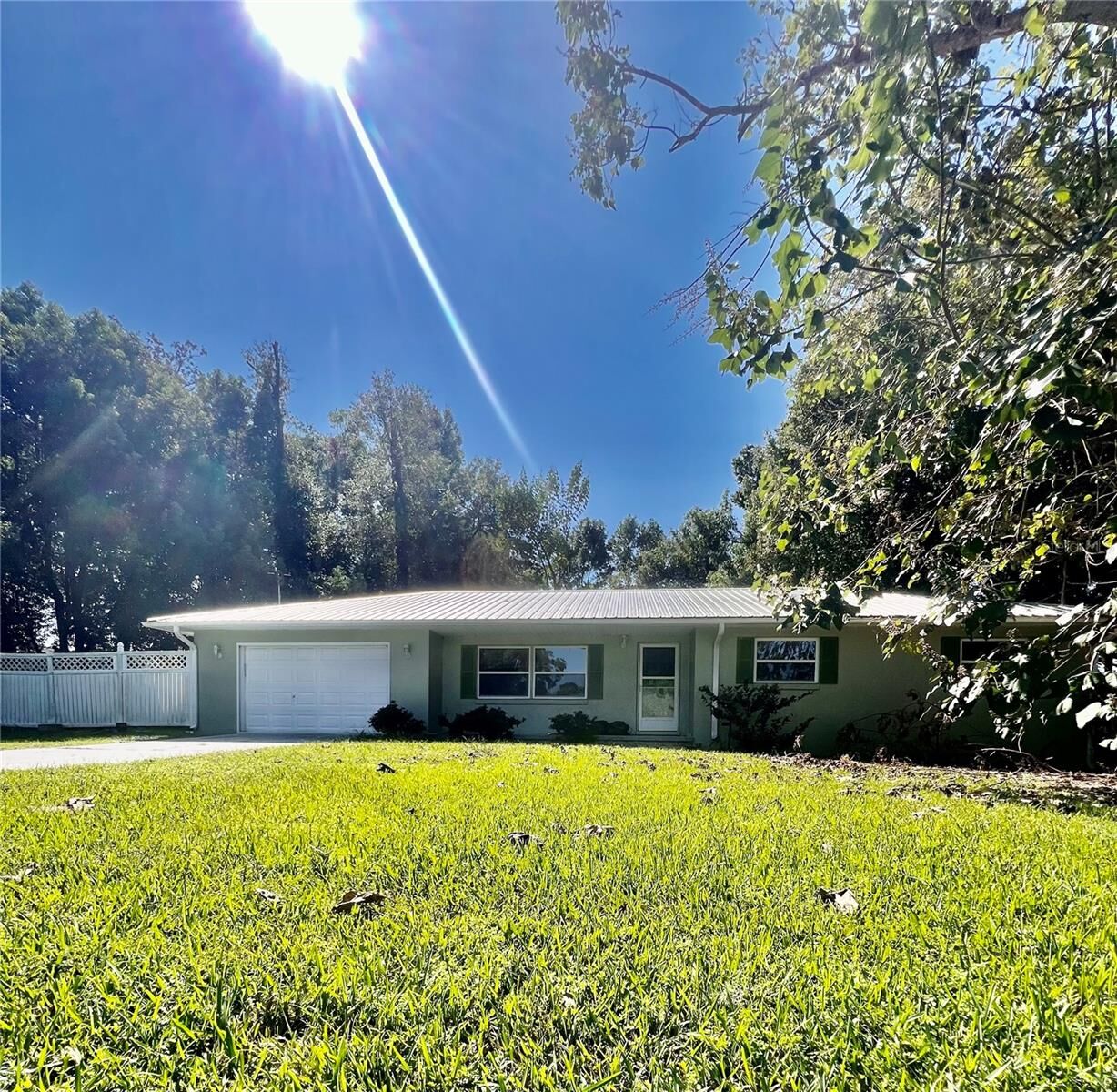 Property Photo: 4628 NE 8th Place FL 34470