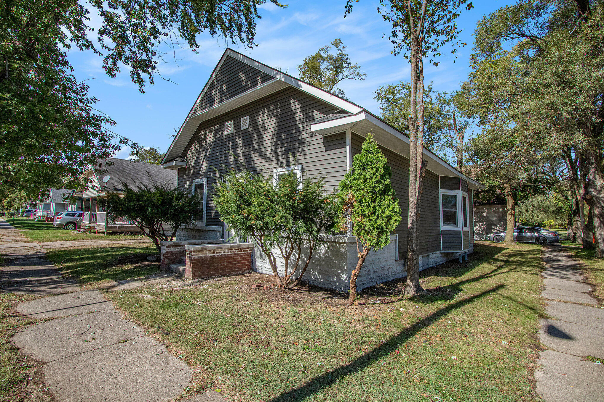 Property Photo: 635 E Empire Avenue MI 49022