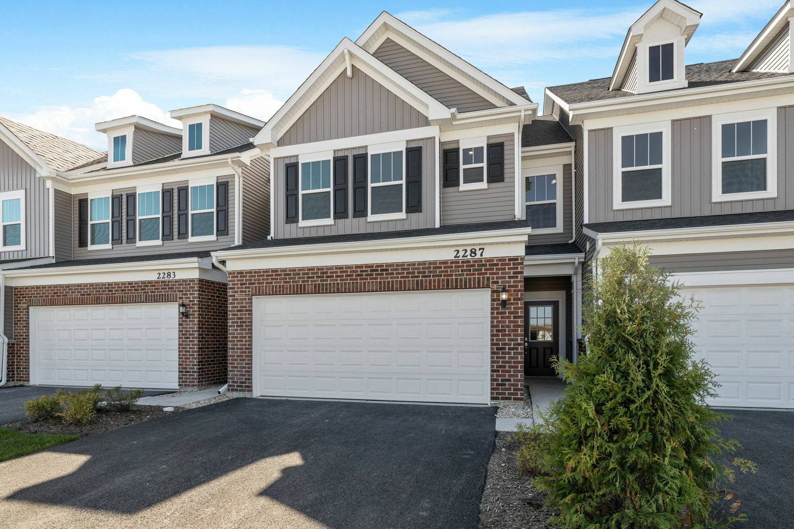 Property Photo: 2287 Ryegrass Lane 66004 IL 60490