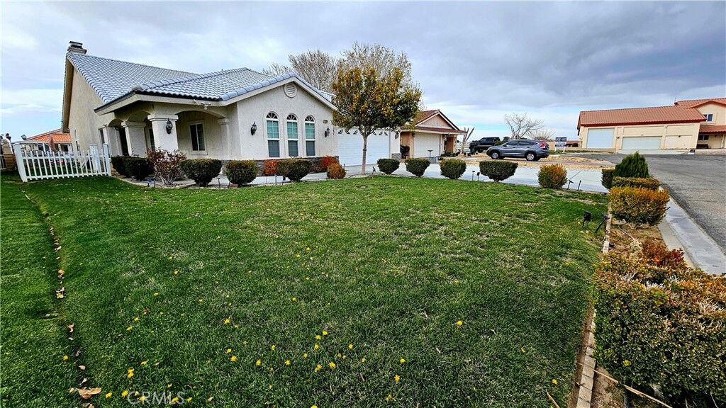Property Photo:  26290 Fleet Lane  CA 92342 