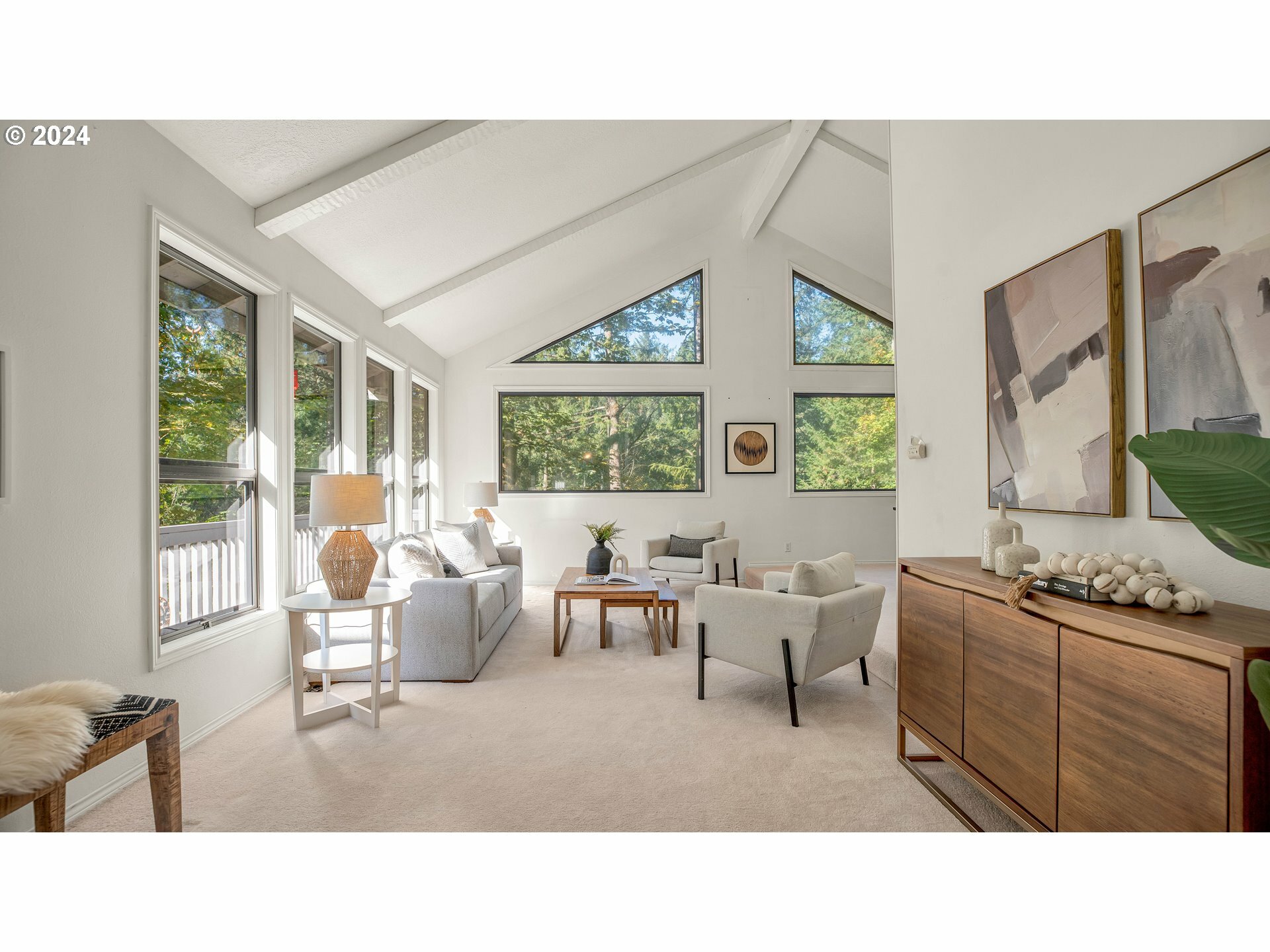 Property Photo: 1 Bernini Ct OR 97035