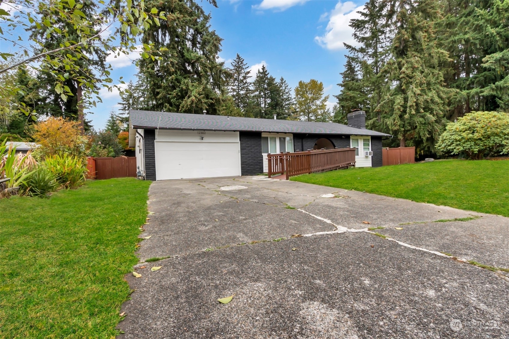 Property Photo:  12302 Tatoosh Road E  WA 98374 