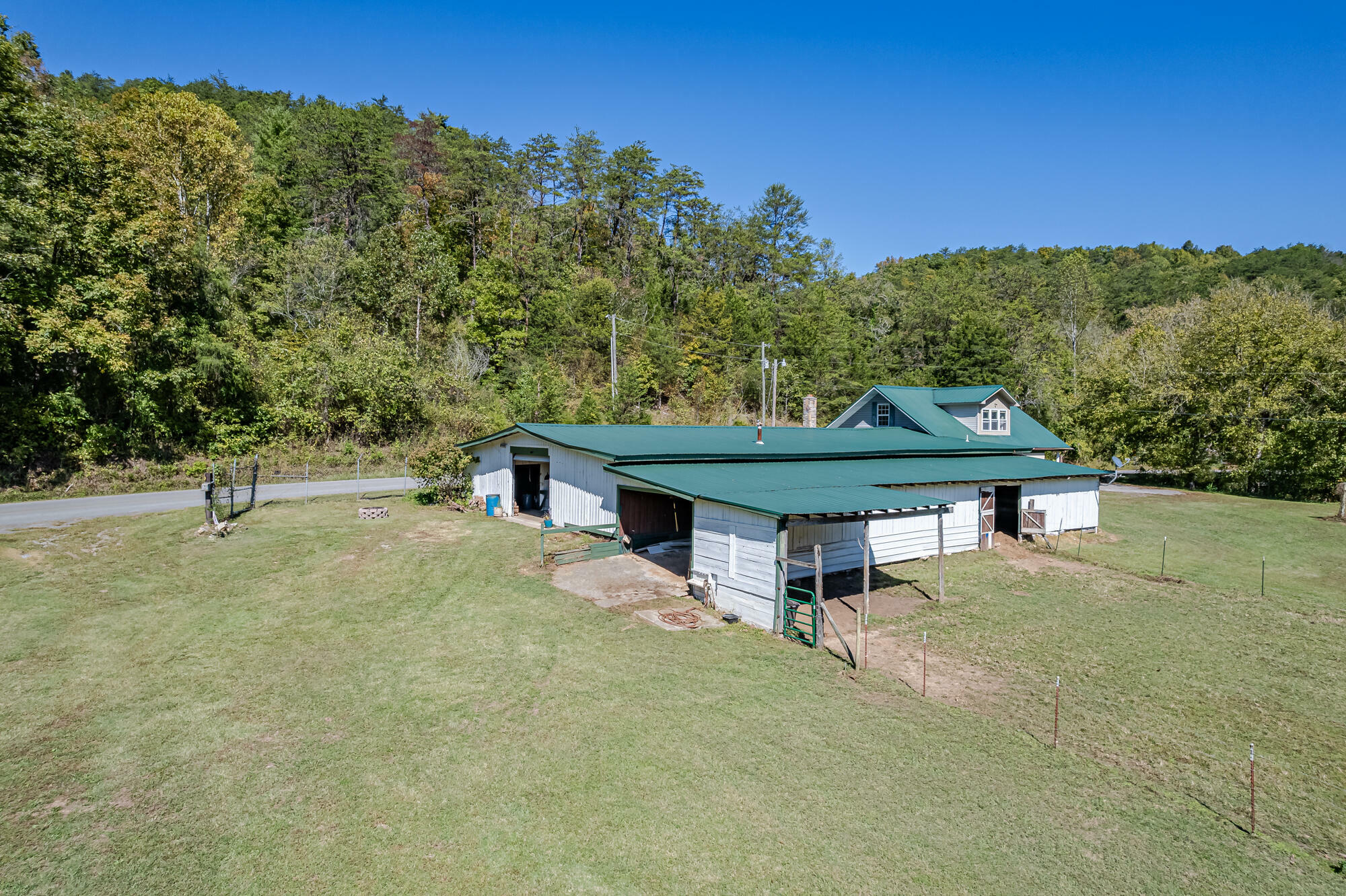 Property Photo:  2443 Fairview Road  TN 37354 