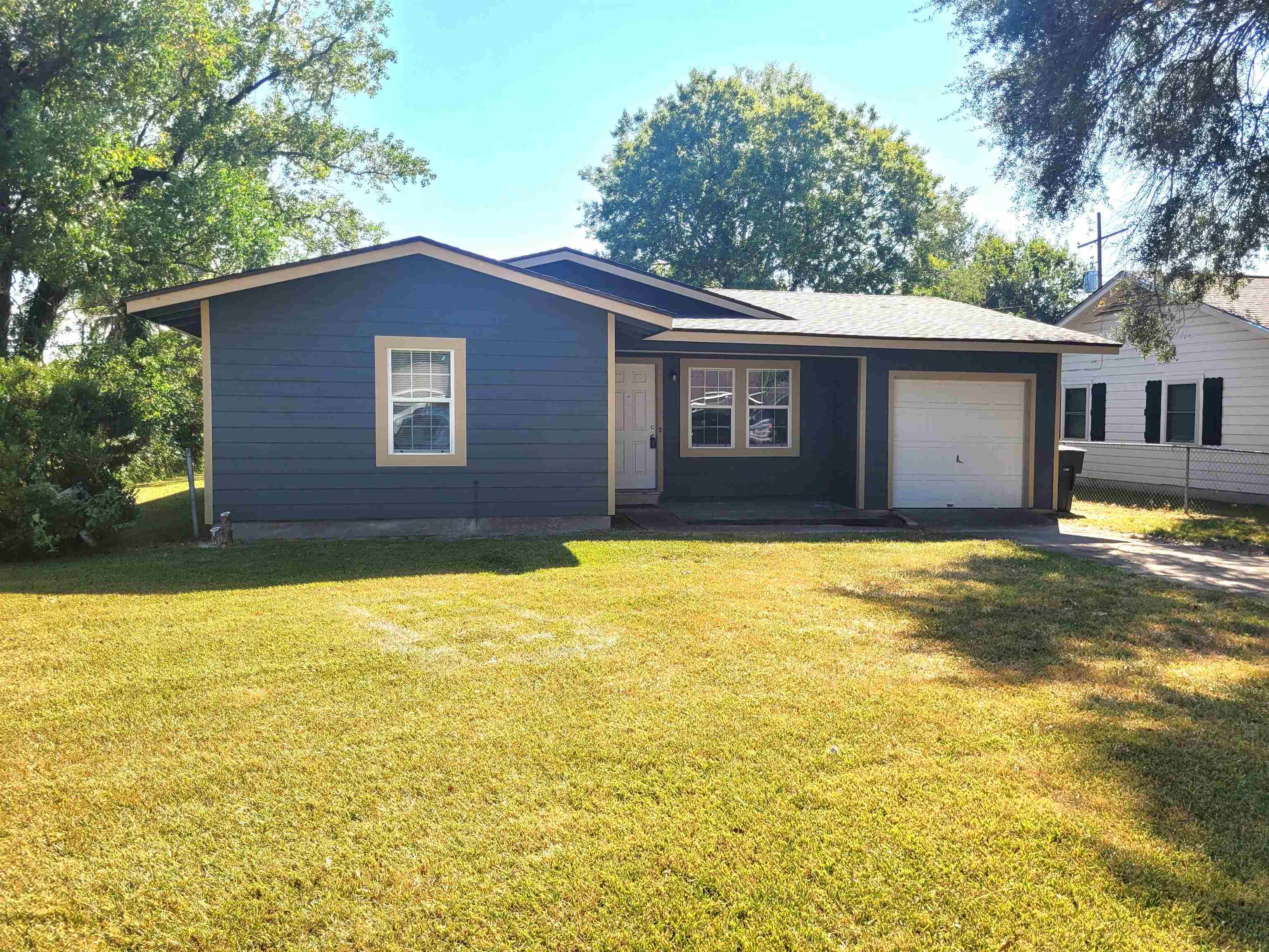 Property Photo:  5115 Raleigh Dr.  TX 77706 