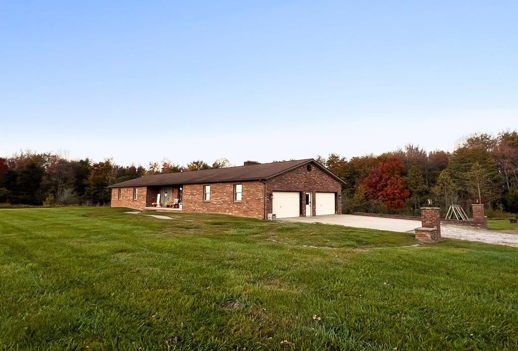 Property Photo: 1622 Waldren Hill Road OH 45661