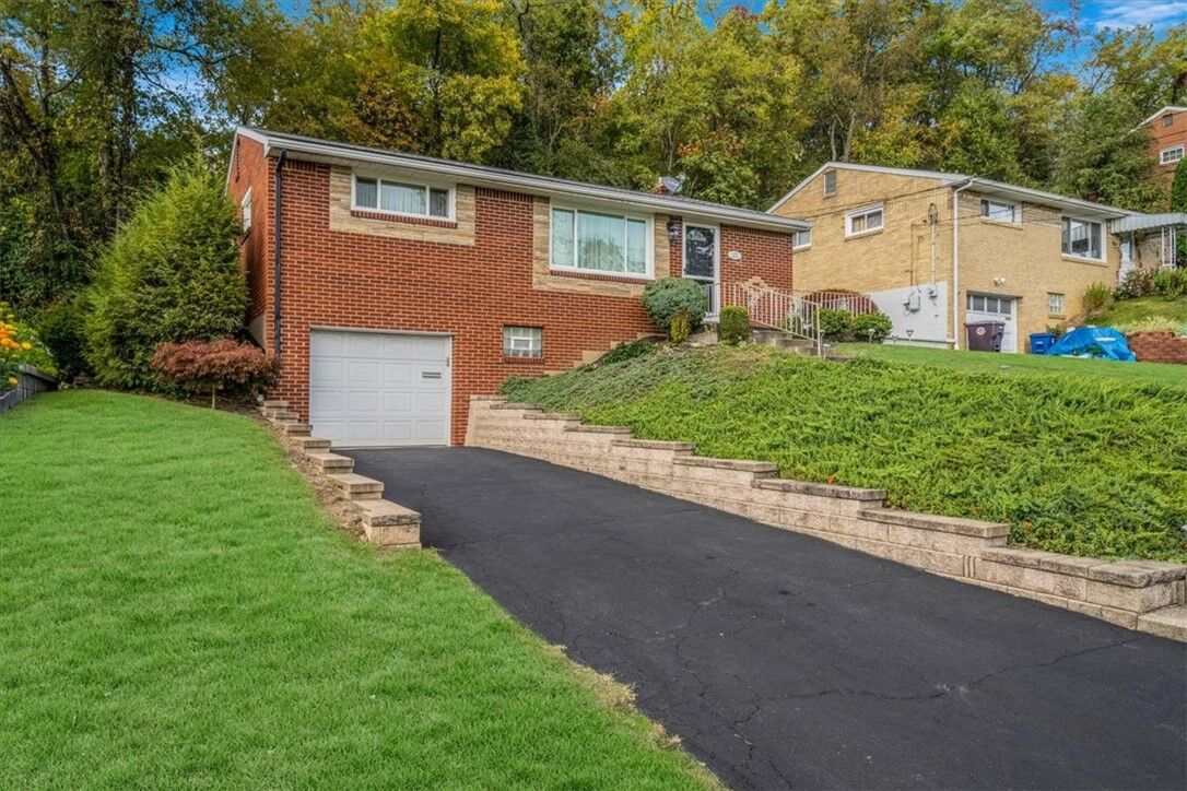 Property Photo: 127 Macek PA 15227