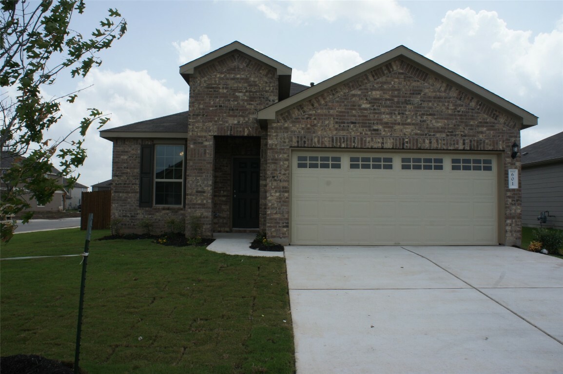 Property Photo:  601 Coffee Berry Drive  TX 78626 