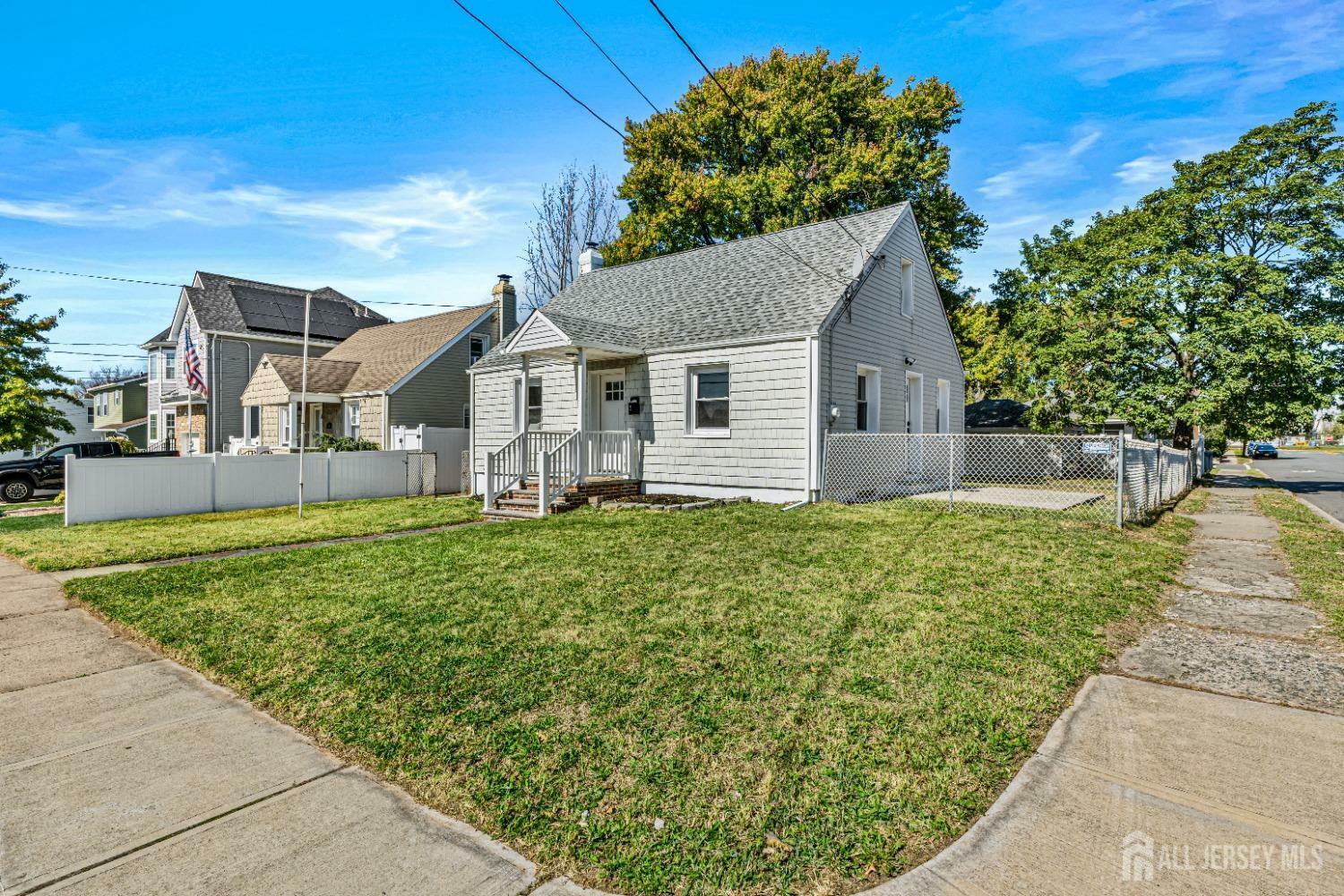 Property Photo:  24 Lee Avenue  NJ 08861 