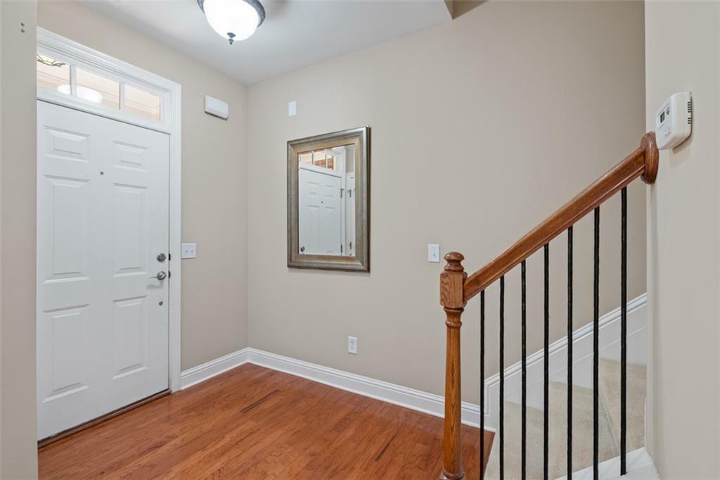 Property Photo:  258 S Village Square  GA 30115 