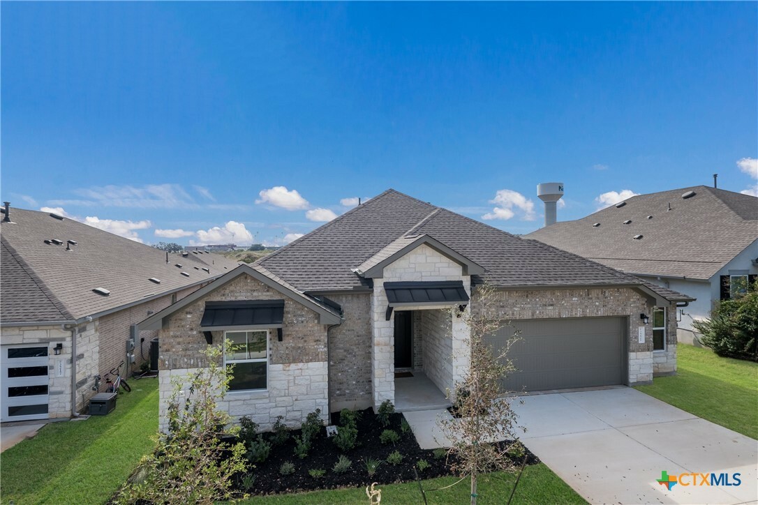 Property Photo:  2221 Bennett Avenue  TX 78132 