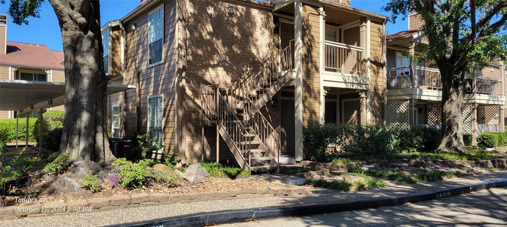 Property Photo:  1880 White Oak Drive 137  TX 77009 