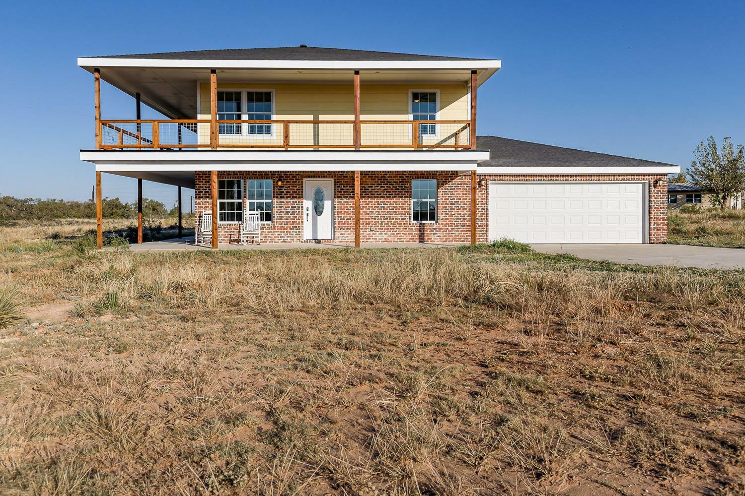 Property Photo: 1609 N Akron Avenue TX 79415