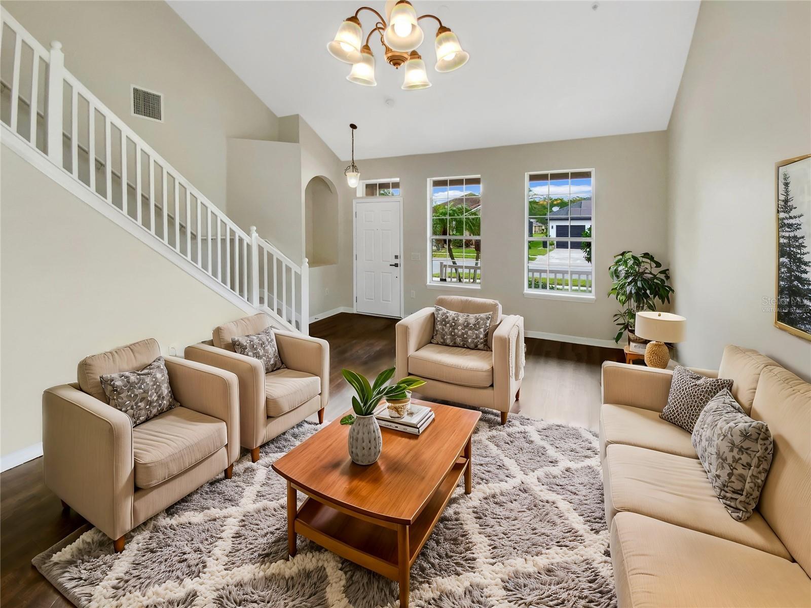 Property Photo: 10472 Eastpark Lake Drive FL 32832