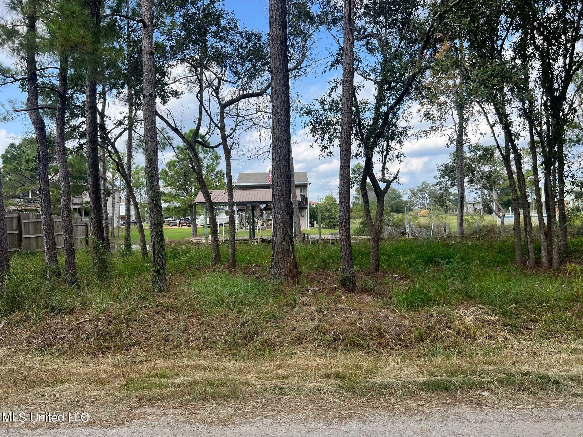 Property Photo:  Nsn Eighteenth Street  MS 39520 