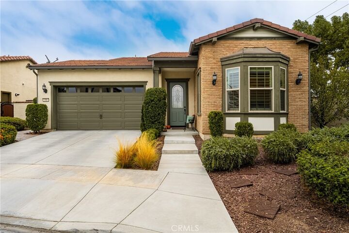Property Photo:  398 Cameo Way  CA 92823 