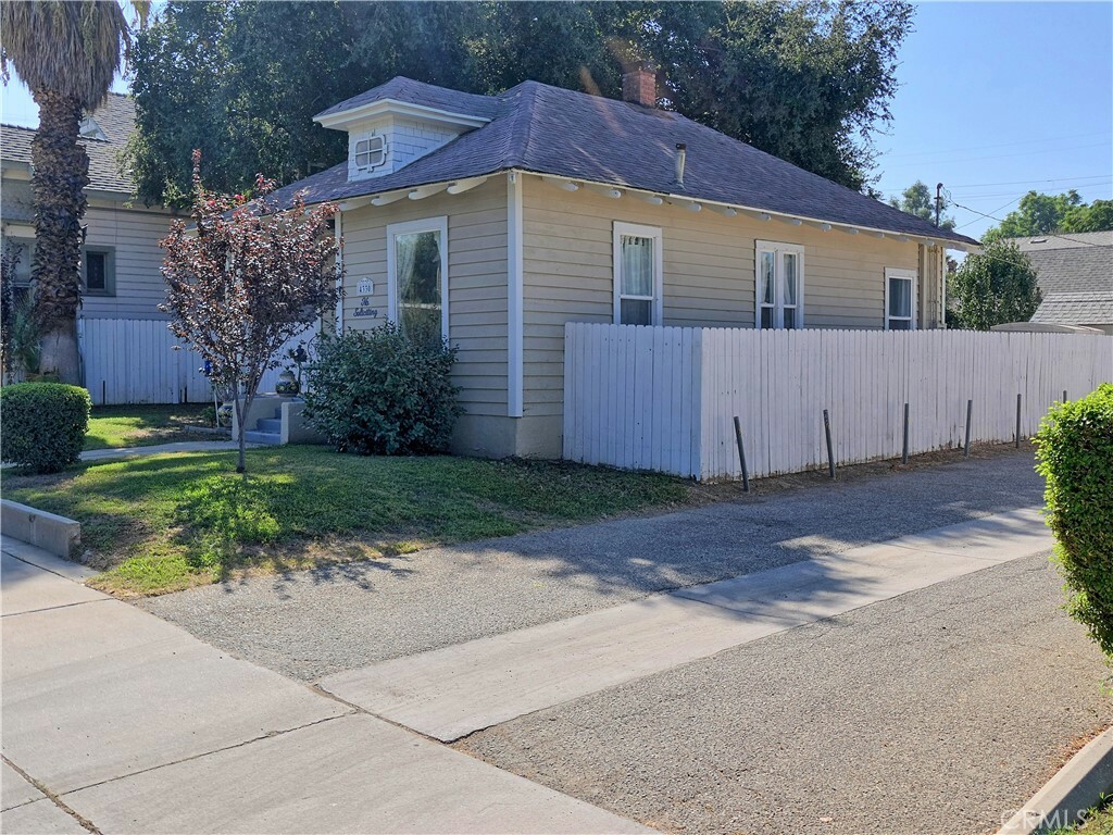 Property Photo:  4330 10th Street  CA 92501 