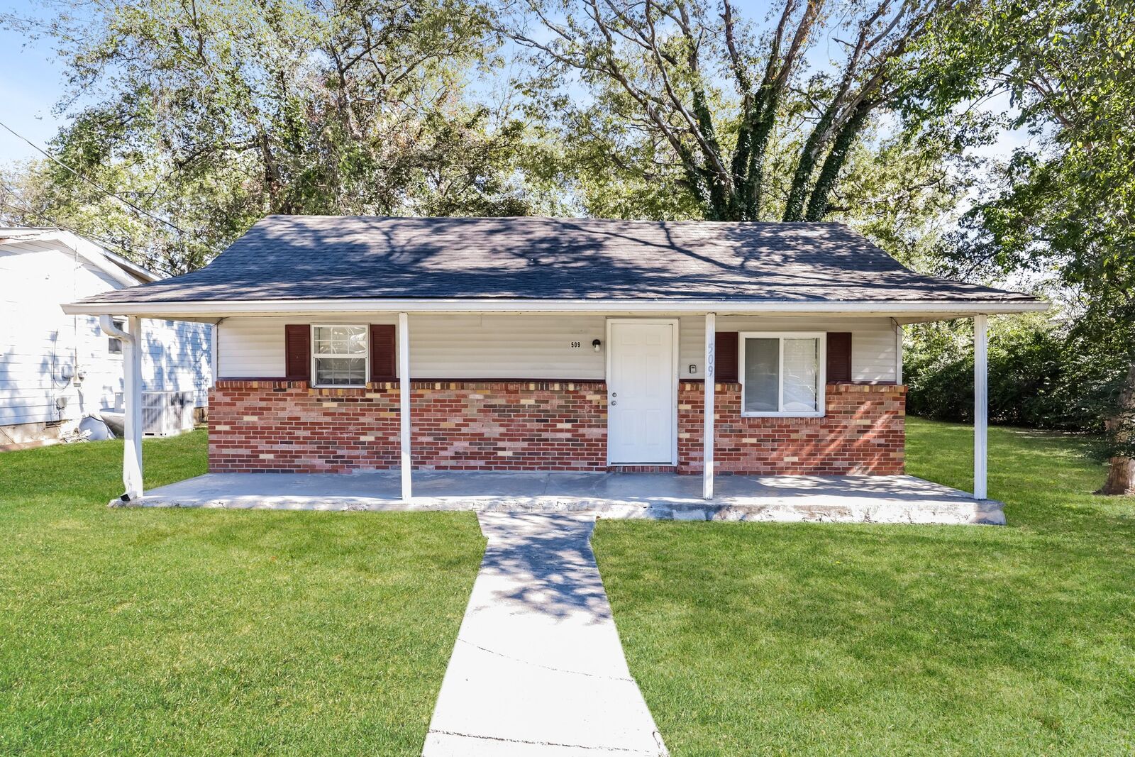 Property Photo:  509 S Hancock St  TN 37130 