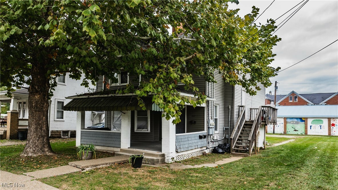 Property Photo:  1712 Beaver Street  WV 26101 