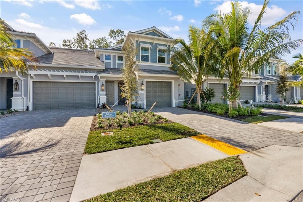 Property Photo:  2640 Seychelles Cir 2802  FL 34112 