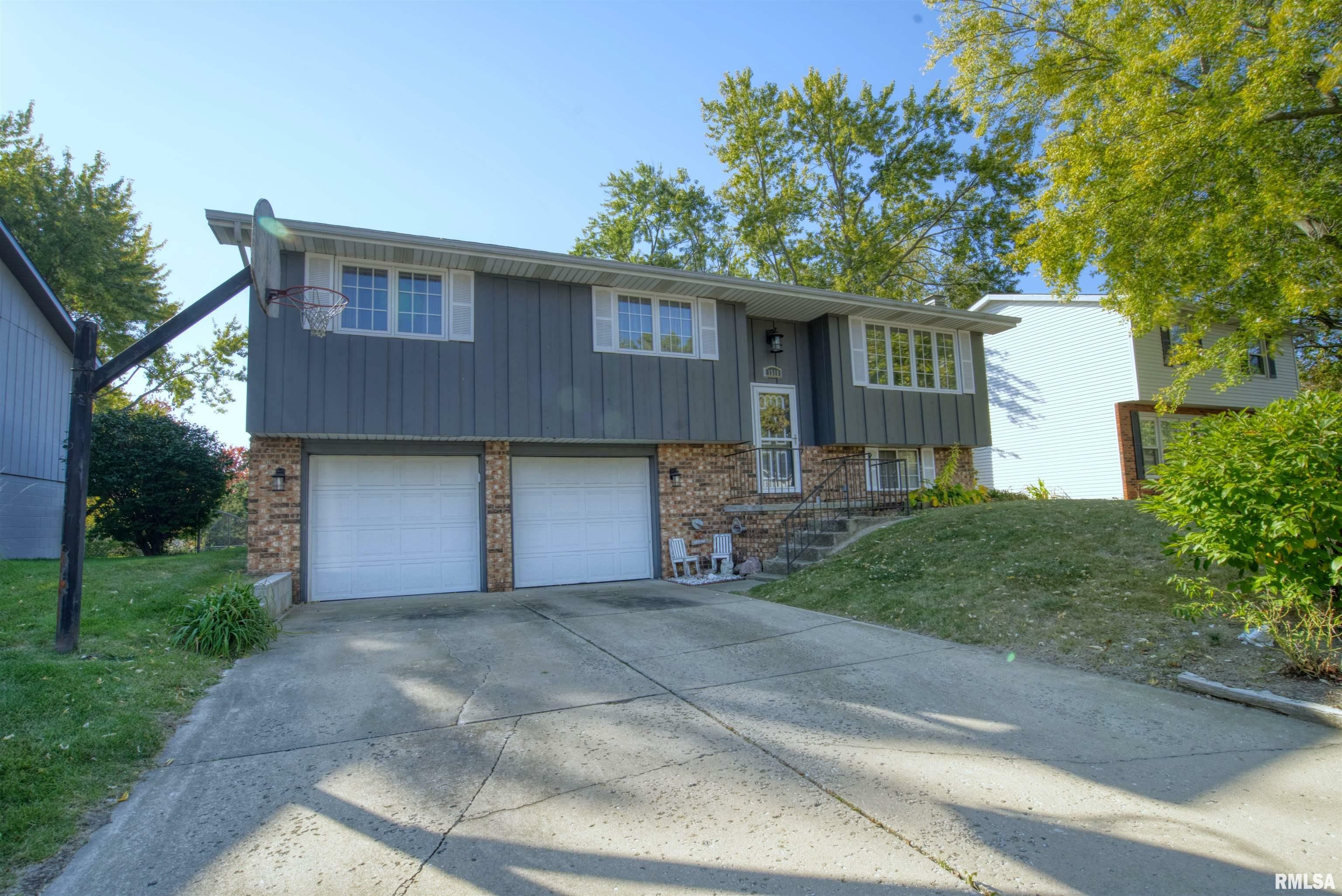 Property Photo:  1518 W Kingsway Drive  IL 61614 