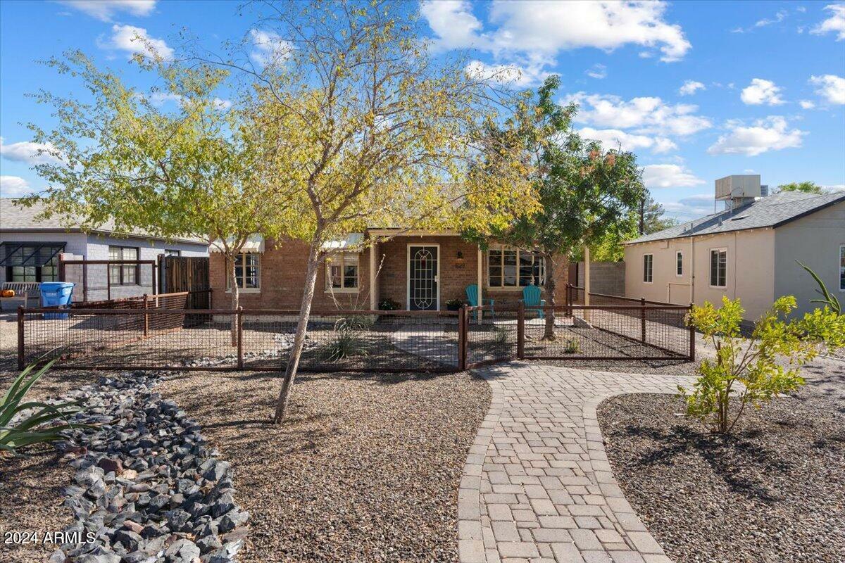 Property Photo:  1629 N 16th Avenue  AZ 85007 