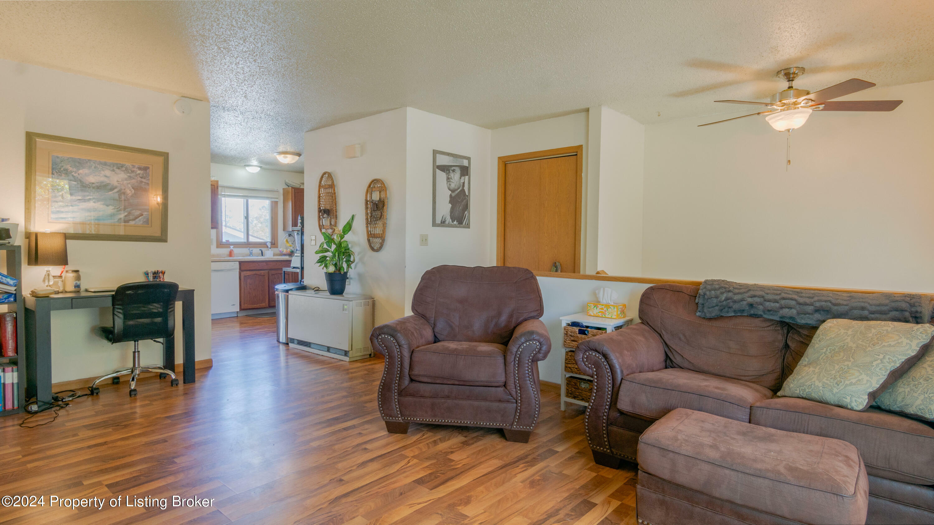 Property Photo:  784 4th Avenue E  ND 58601 