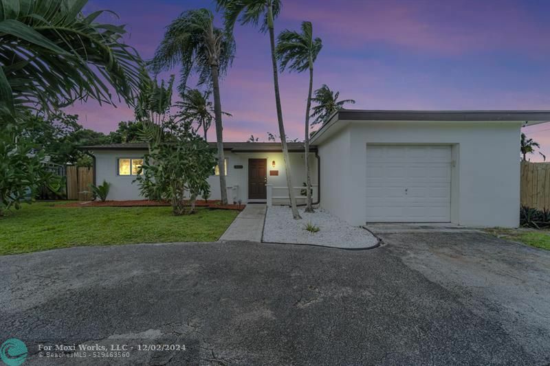 Property Photo:  2017 SW 27th Ave  FL 33312 