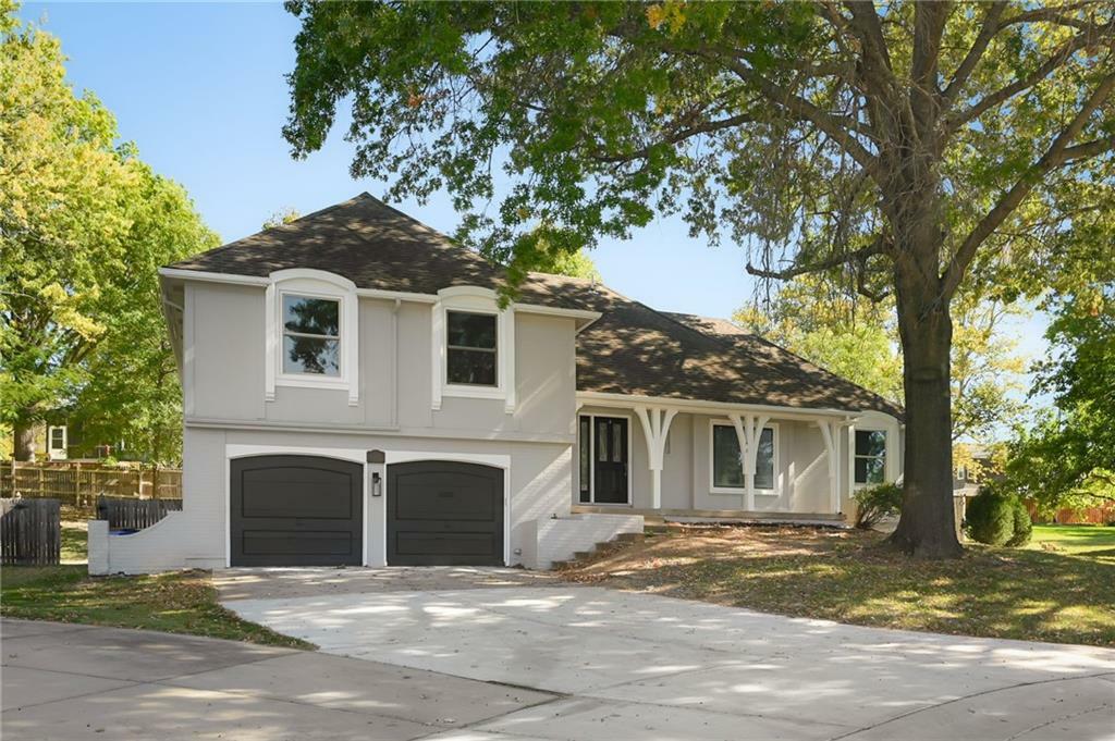 Property Photo: 10251 Rosewood Street KS 66207