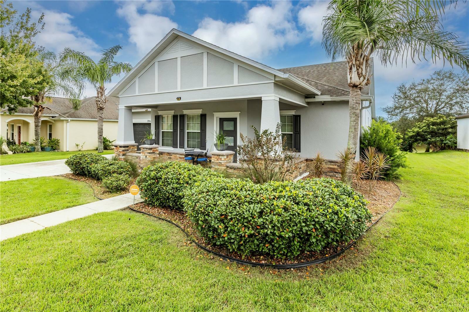 Property Photo:  2063 Sunbow Avenue  FL 32703 