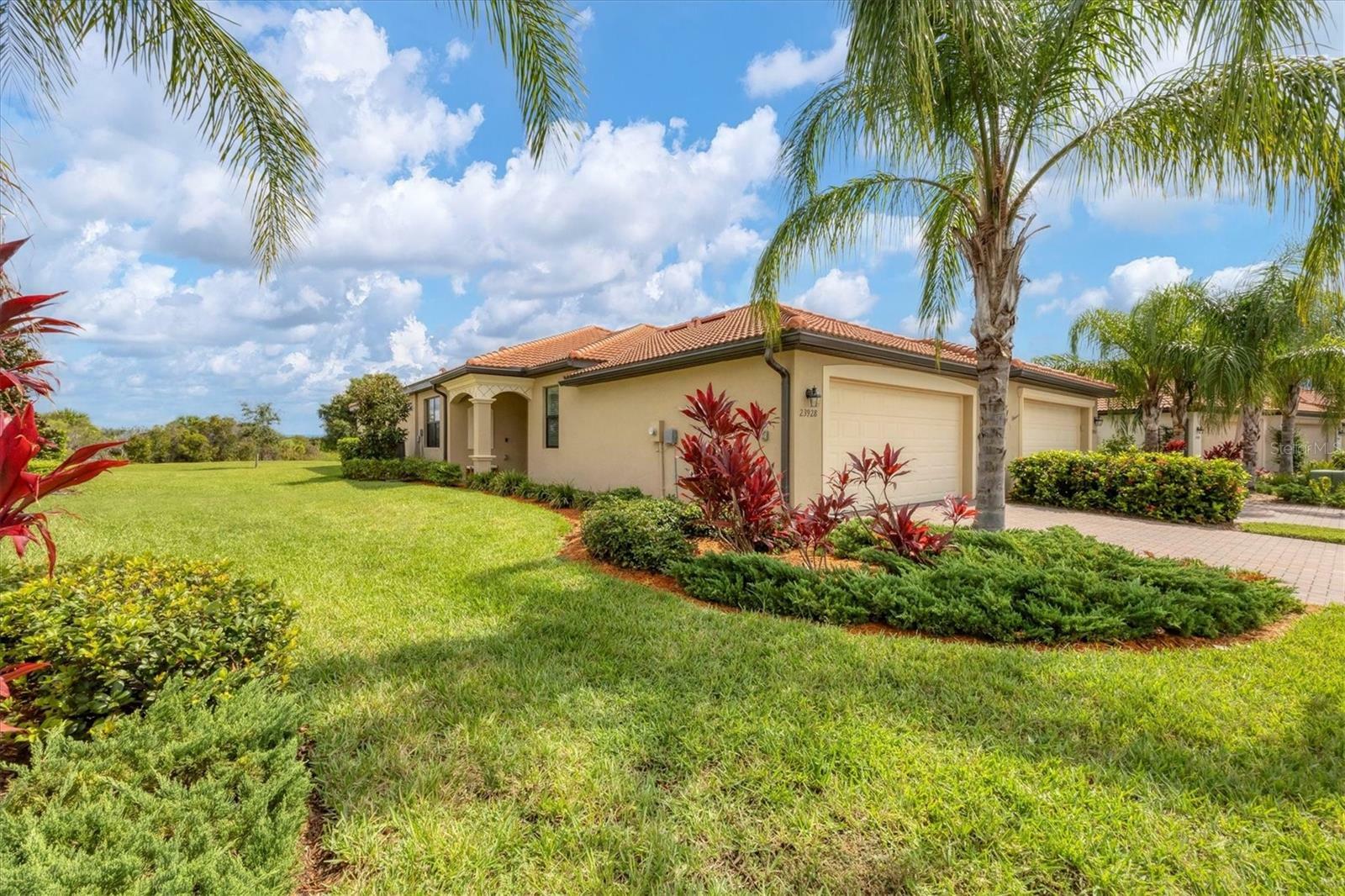 Property Photo:  23928 Skyflower Court  FL 34293 