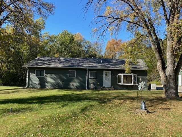 Property Photo: 7 Clearwater Point IL 61560