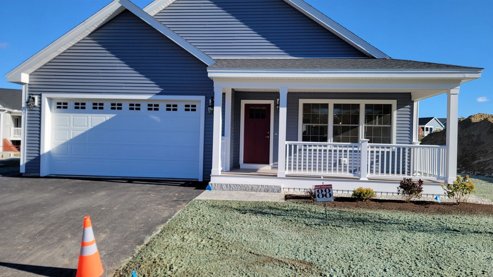 Property Photo:  79 Mulberry Lane  NH 03042 