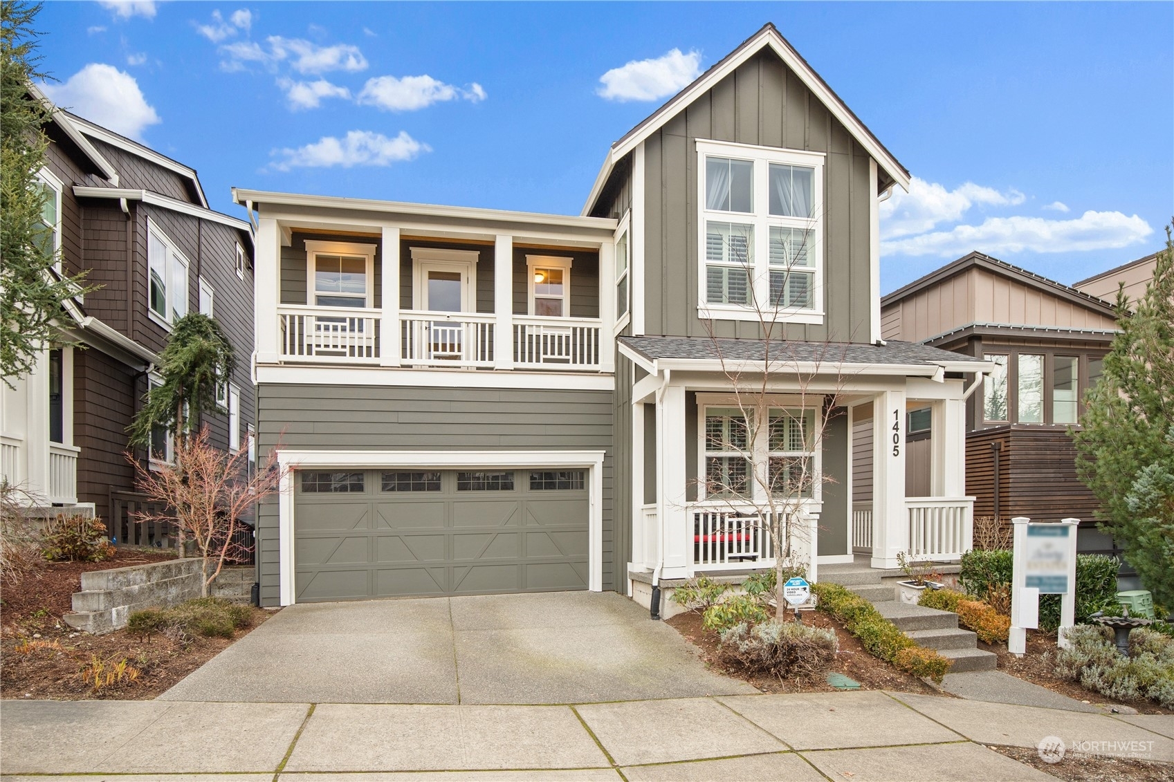 Property Photo:  1405  Pine Crest Circle NE  WA 98029 