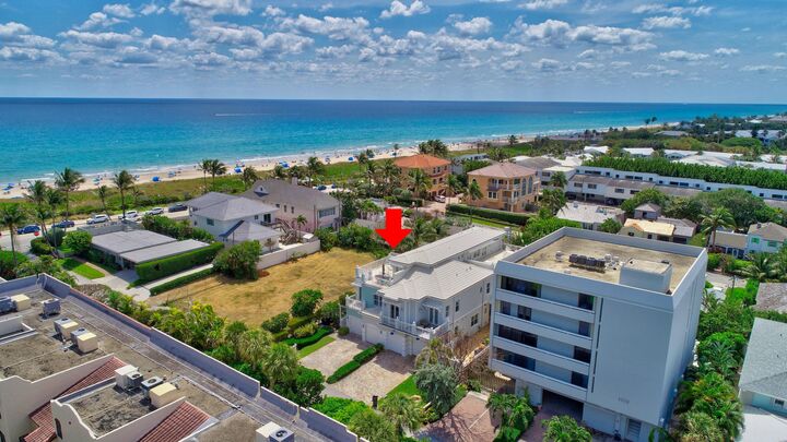 Property Photo: 1120 Ocean Terrace FL 33483