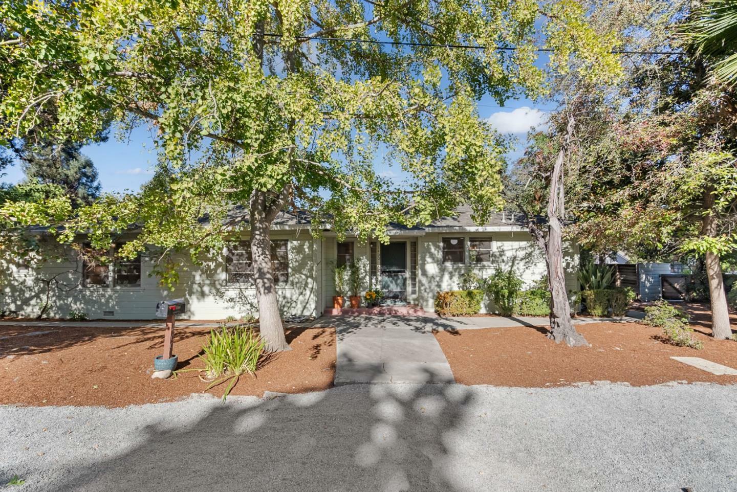 Property Photo:  1400 Stockbridge Avenue  CA 94061 