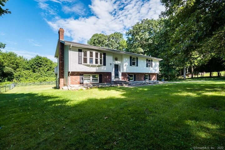 26 Cranberry Drive  Montville CT 06382 photo