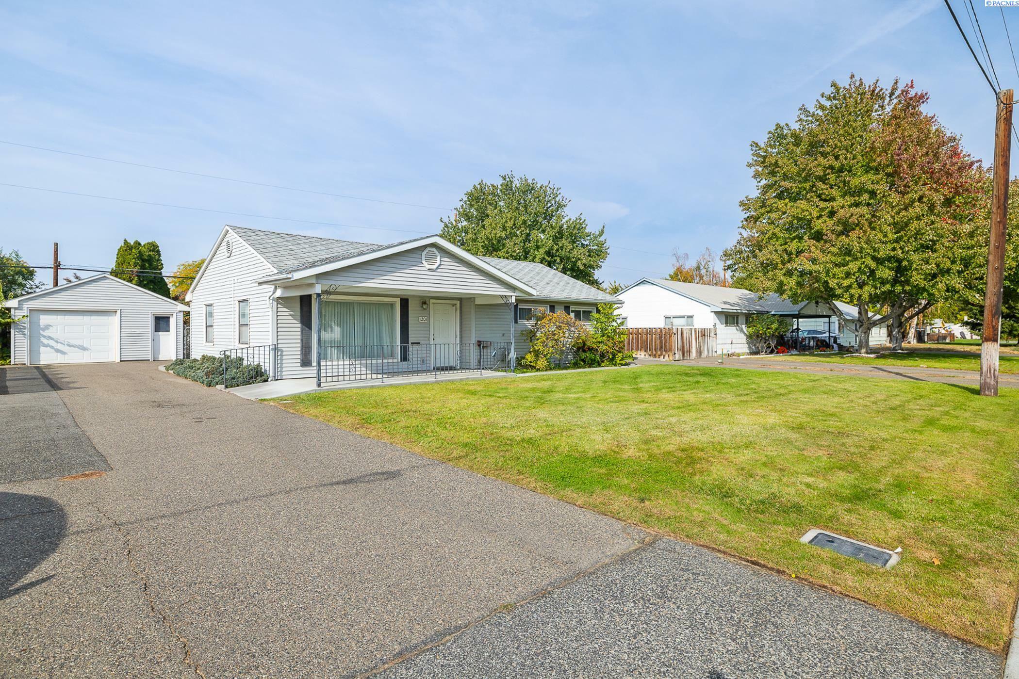 Property Photo:  1201 Wright Ave.  WA 99354 