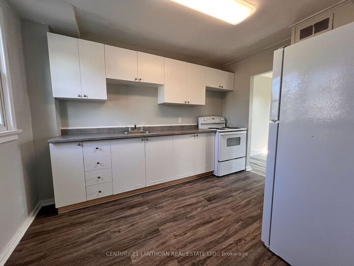 Photo de la propriété: 2 Caen Crt ON K0K 2T0