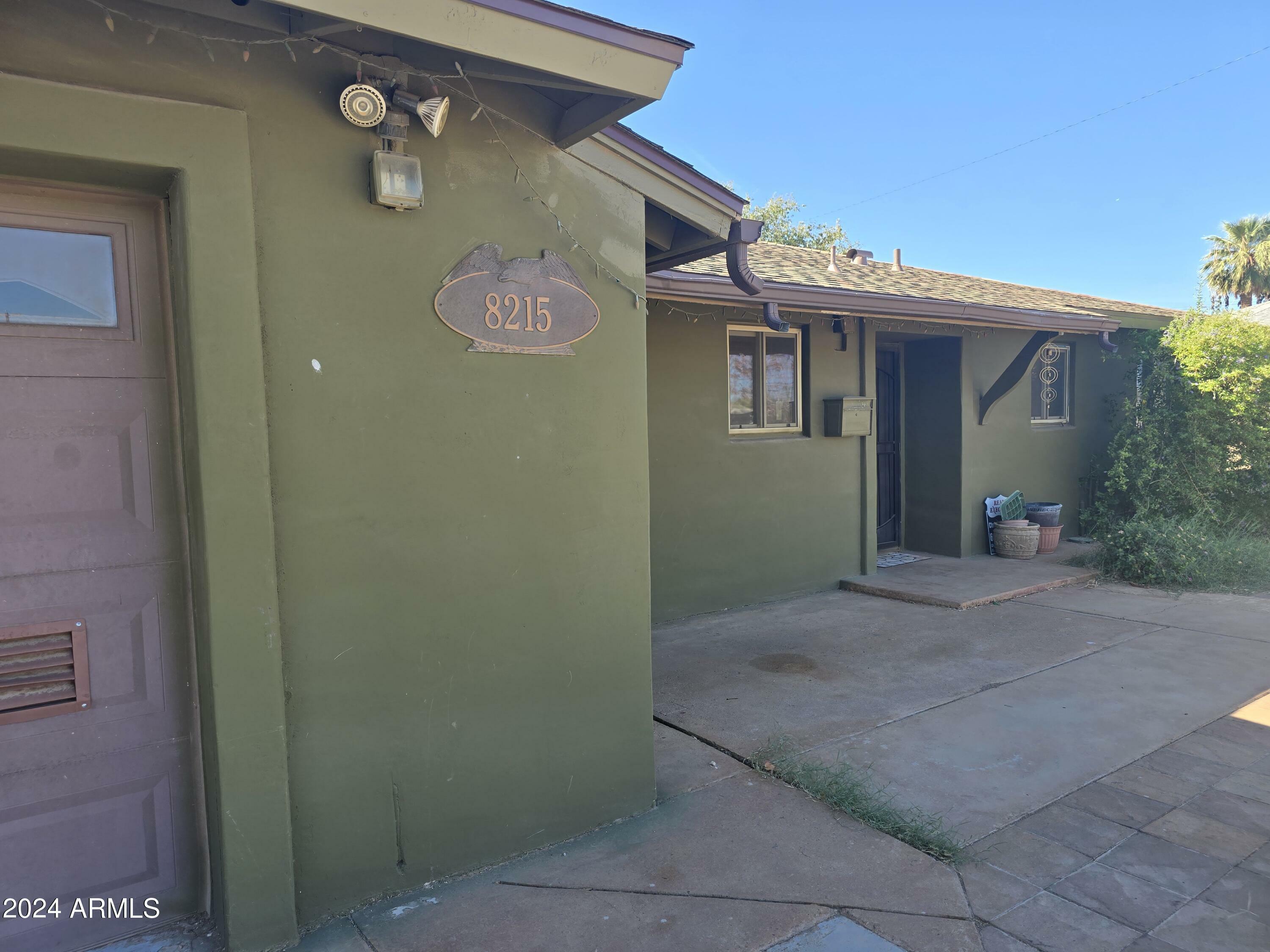 Property Photo:  8215 E Cypress Street  AZ 85257 