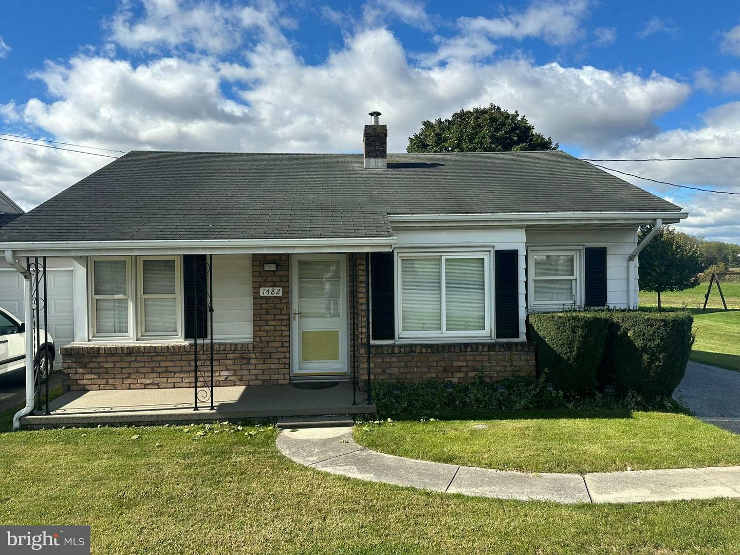 Property Photo:  1482 &Amp 1494 Carlisle Pike  PA 17331 