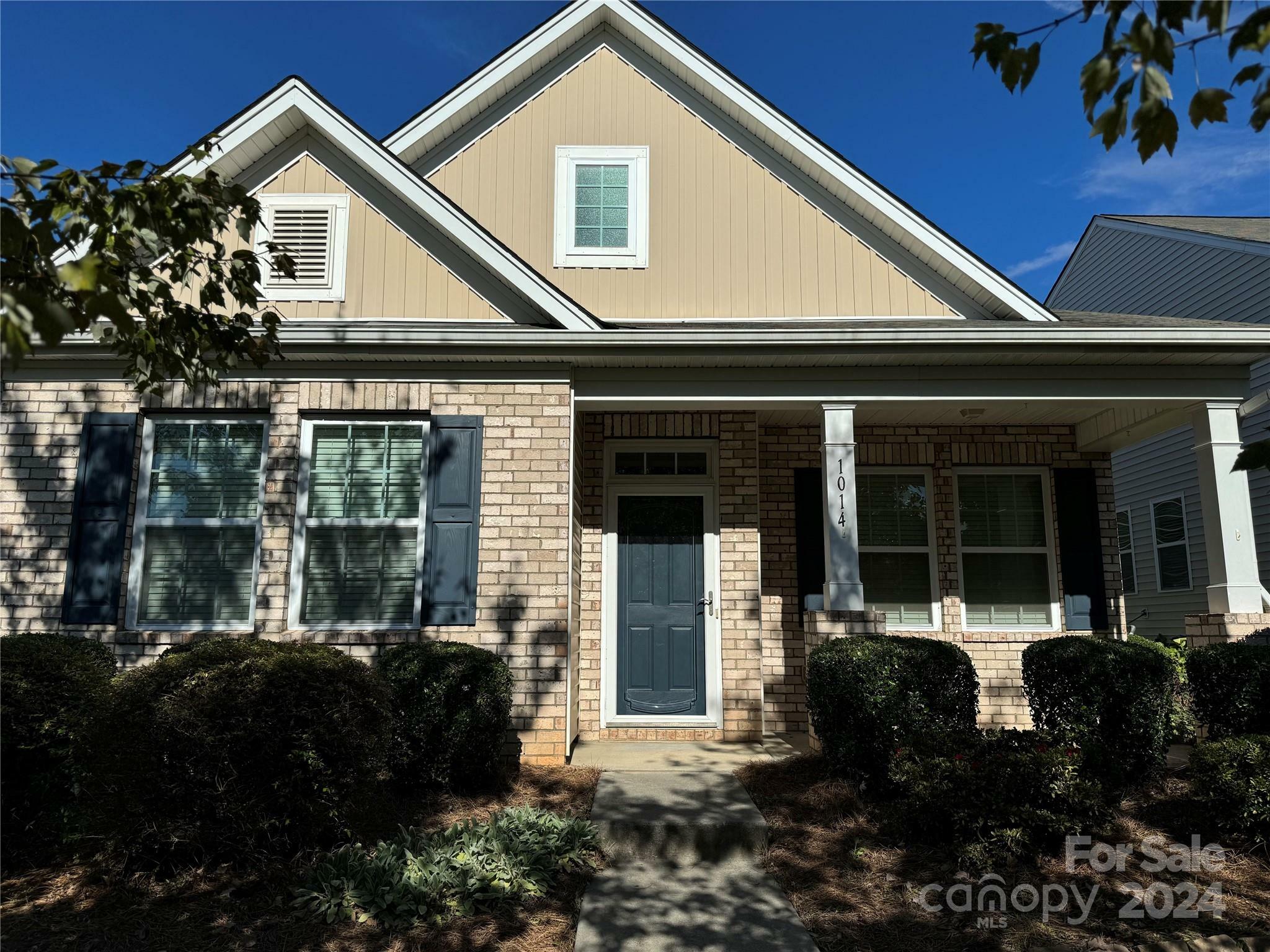 Property Photo:  1014 Garden Oak Drive  NC 28079 