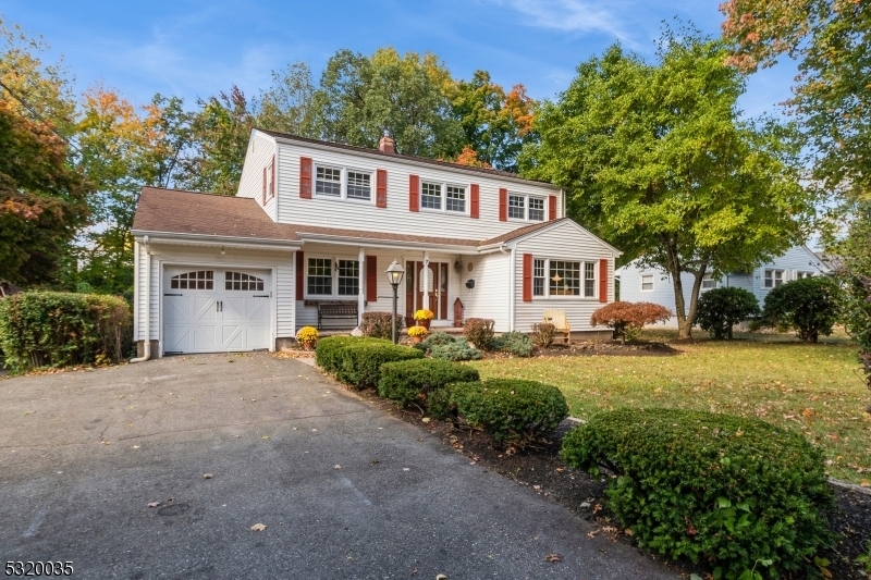 Property Photo:  7 Grecian St  NJ 07054 