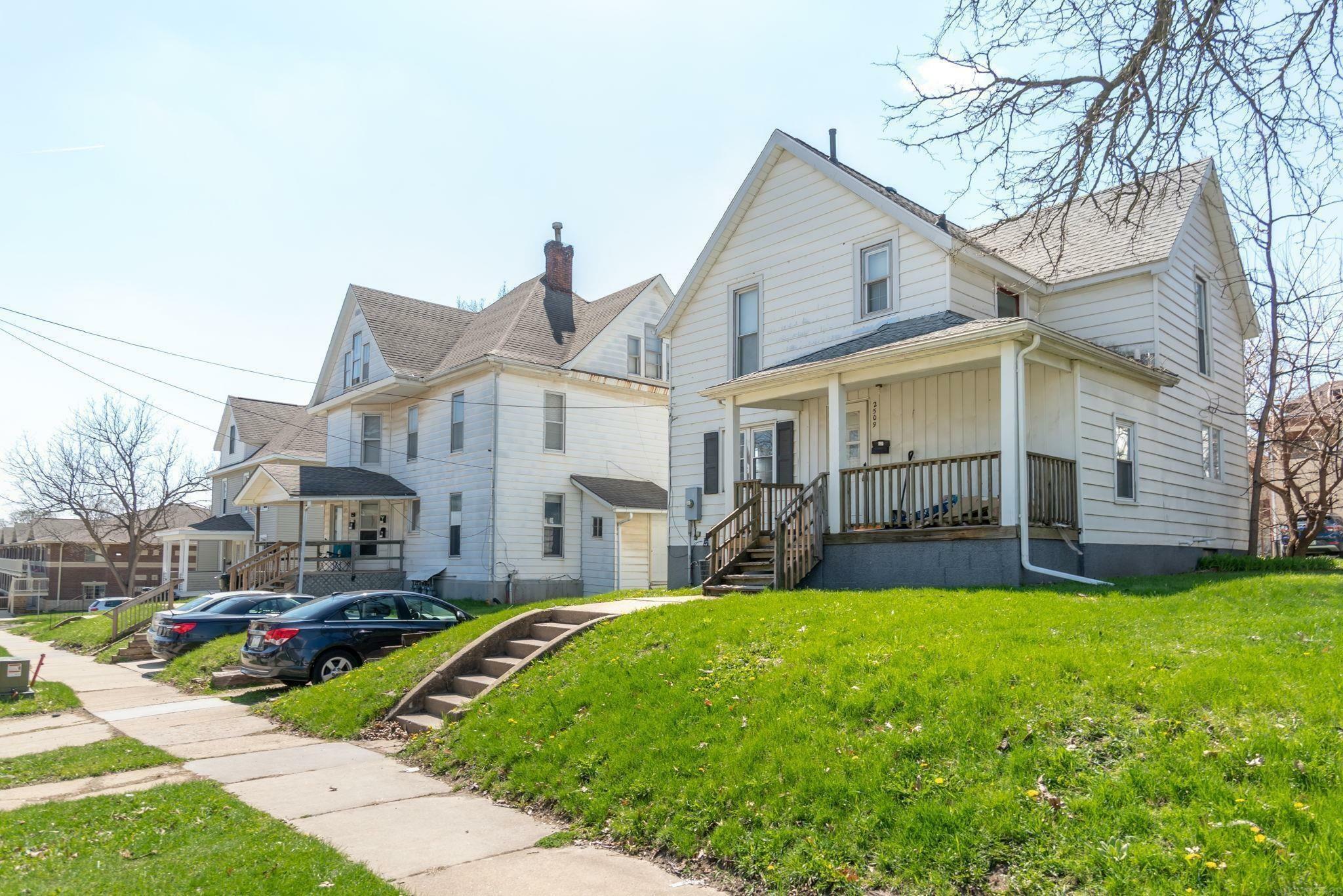 Property Photo:  2509 Olive Street  IA 50613 